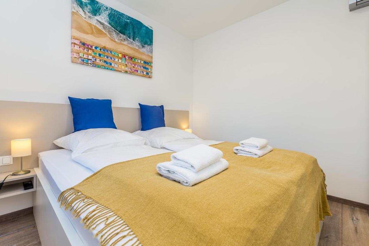 Apartments Luca 크르크 외부 사진